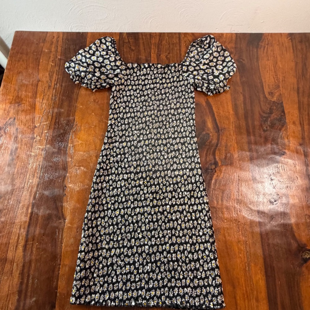Altar'd State Black Daisy Floral Smocked Puff Sleeve Mini Dress Small 26W790KPAI